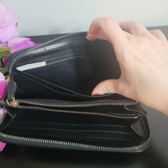 Bottega Veneta Intrecciato  leather  Long Wallet - Picture 13 of 16